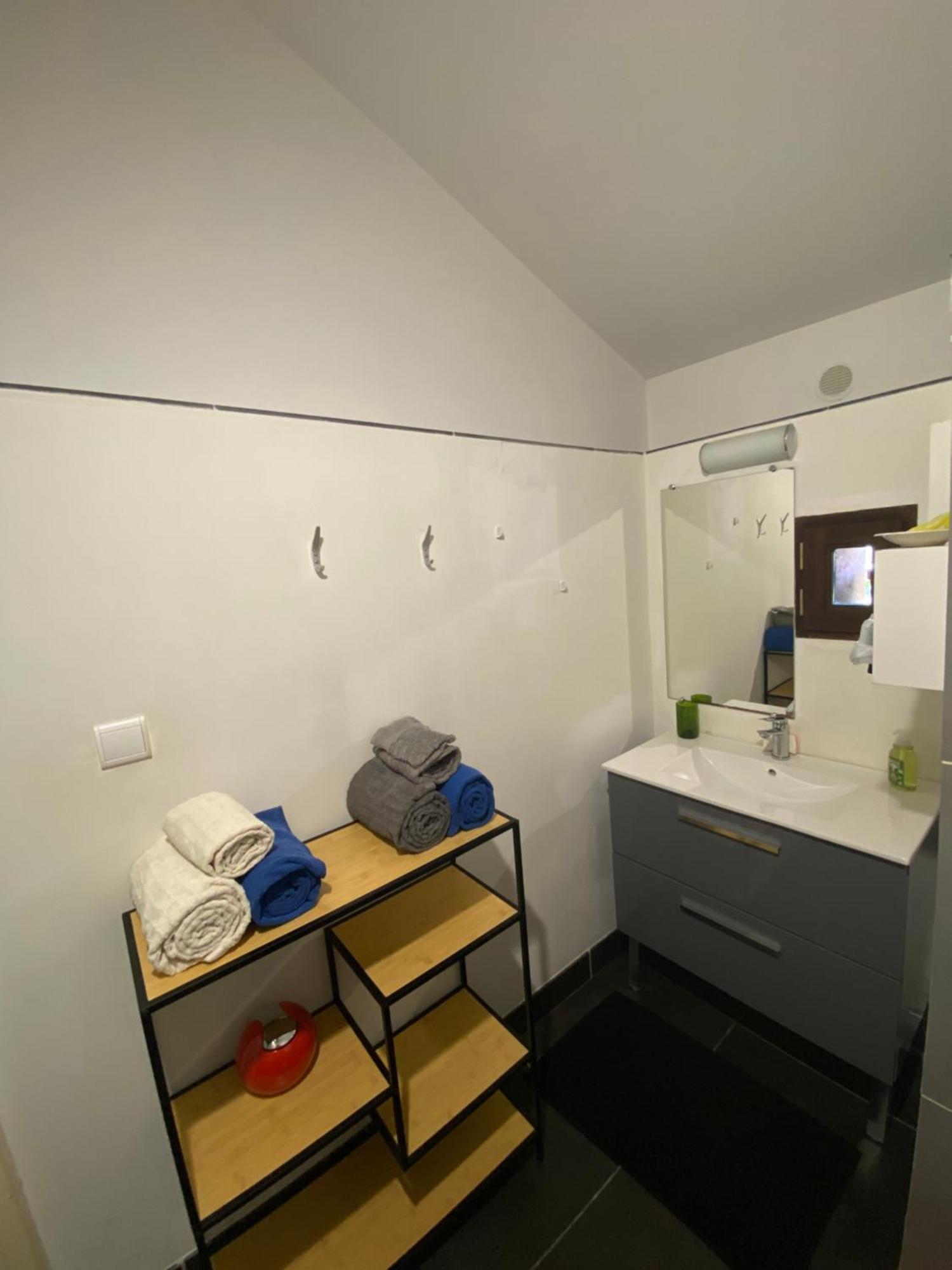 Location Gite 4 Personnes Mazeres - La Petite Maison Ngoại thất bức ảnh